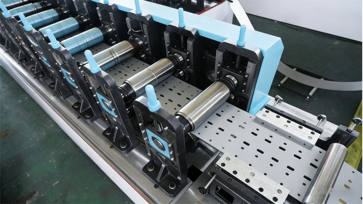 Teardrop Pallet Rack Roll Forming