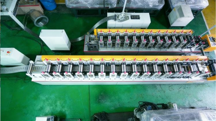 Garage Shelves Rollforming