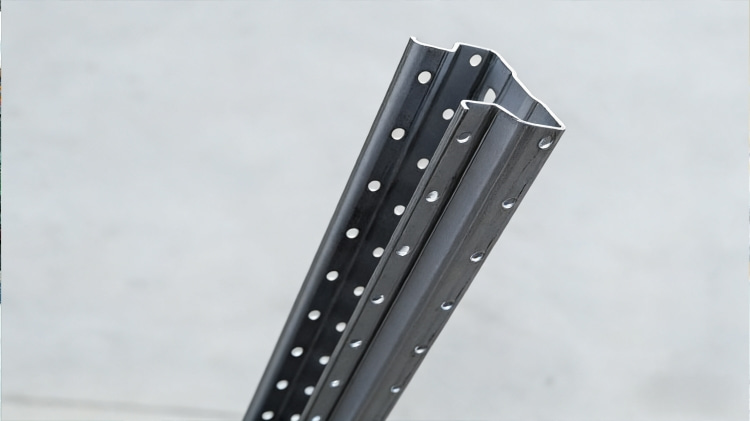 Garage Shelves Rollforming