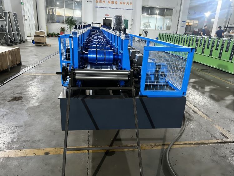 Heavy Duty Shelving Roll Forming