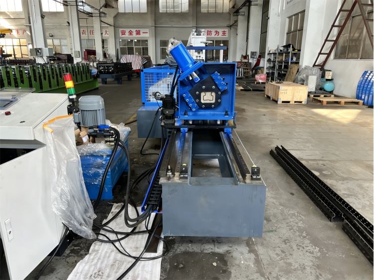 Heavy Duty Shelving Roll Forming