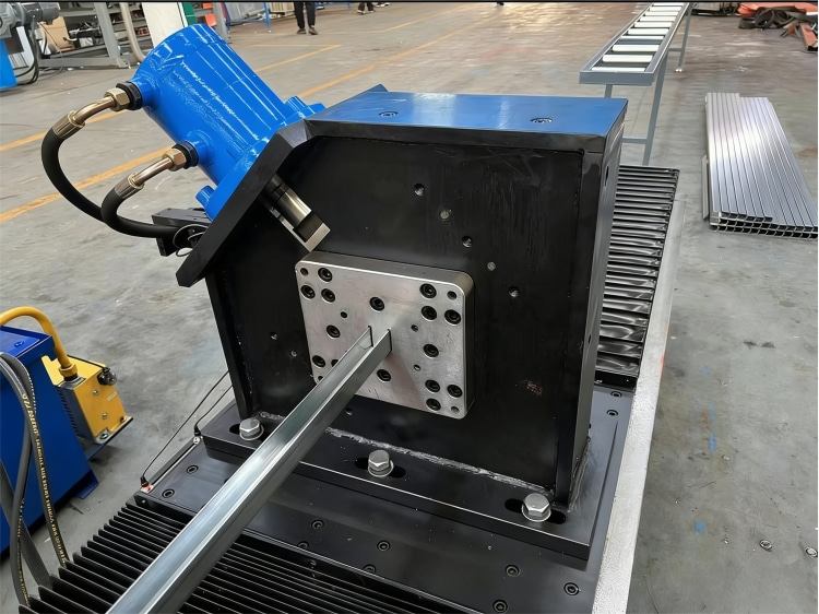 Wire Mesh Decking U Channel Roll Forming Machine