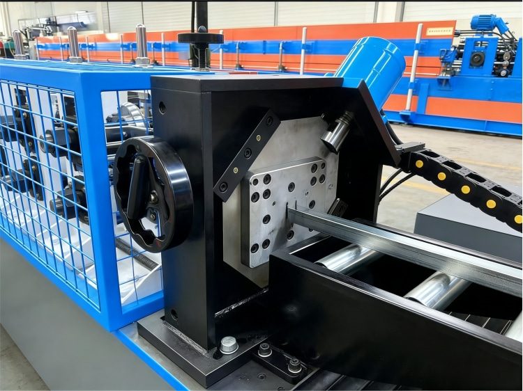 Wire Mesh Decking U Channel Roll Forming Machine