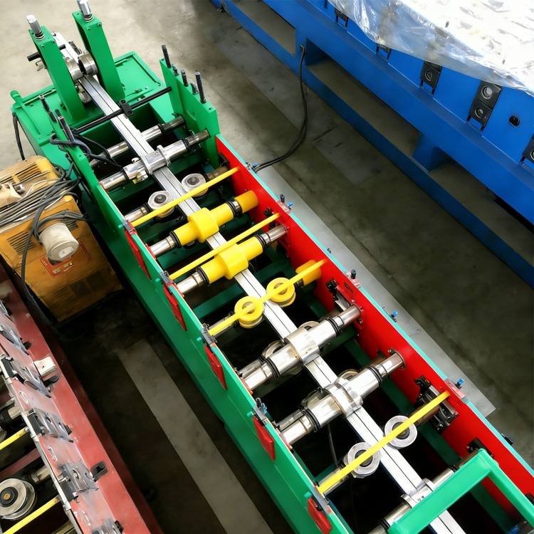 High Efficiency Customizable Racking Beam Roll Form Machine