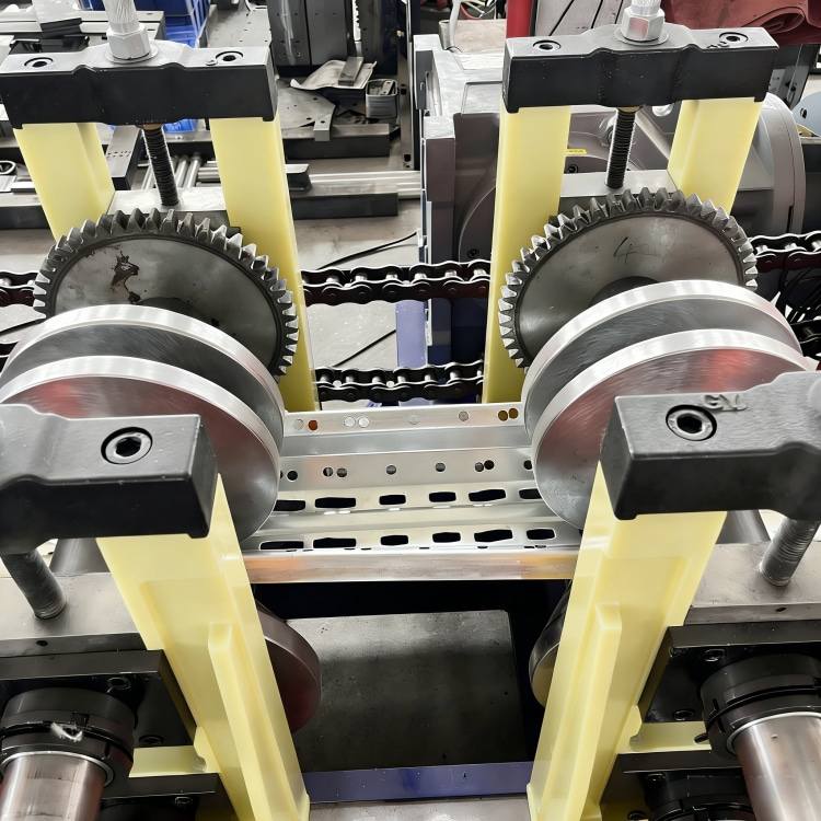 Upright Roll Forming Machine