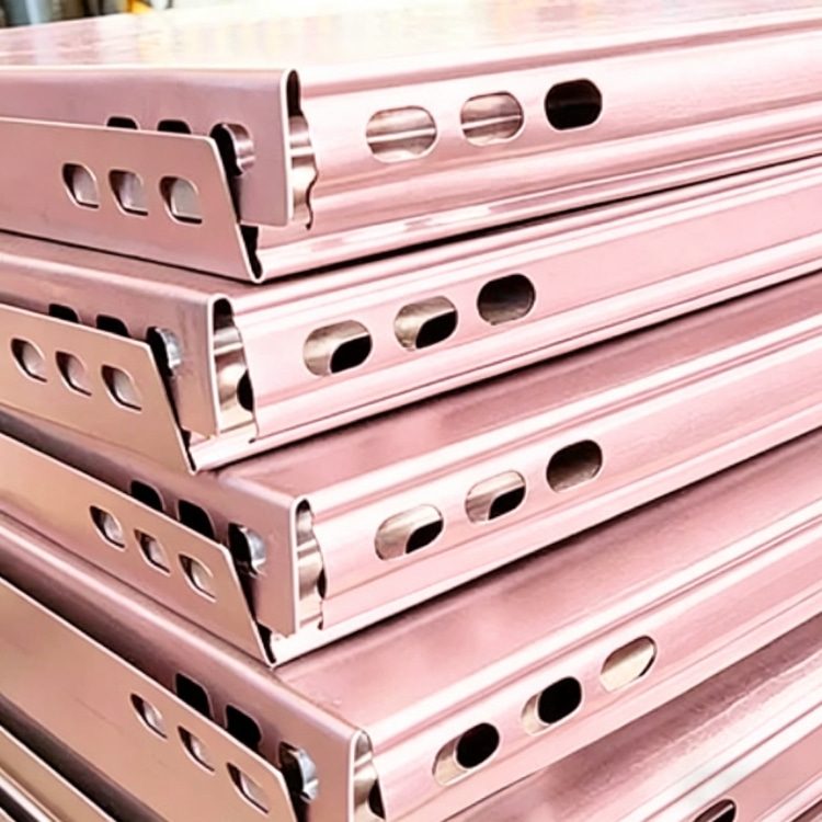 Shelf Panel Roll Forming Machine is professional industrial equipment for producing metal shelf panels. Adopting multi-station roller forming and PLC automatic control system, it features stable operation, high precision and high production speed. Suitable for manufacturing various metal shelf boards used in warehouse storage, supermarket shelves and logistics rack systems.