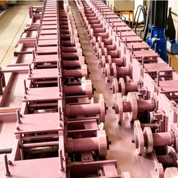 Shelf Panel Roll Forming Machine is professional industrial equipment for producing metal shelf panels. Adopting multi-station roller forming and PLC automatic control system, it features stable operation, high precision and high production speed. Suitable for manufacturing various metal shelf boards used in warehouse storage, supermarket shelves and logistics rack systems.