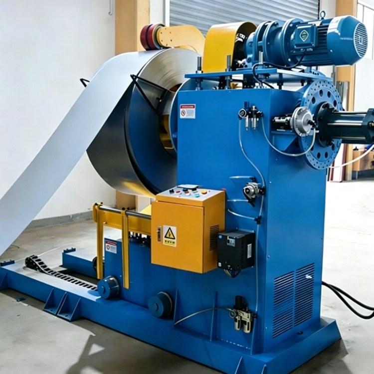 Shelf Panel Roll Forming Machine is professional industrial equipment for producing metal shelf panels. Adopting multi-station roller forming and PLC automatic control system, it features stable operation, high precision and high production speed. Suitable for manufacturing various metal shelf boards used in warehouse storage, supermarket shelves and logistics rack systems.