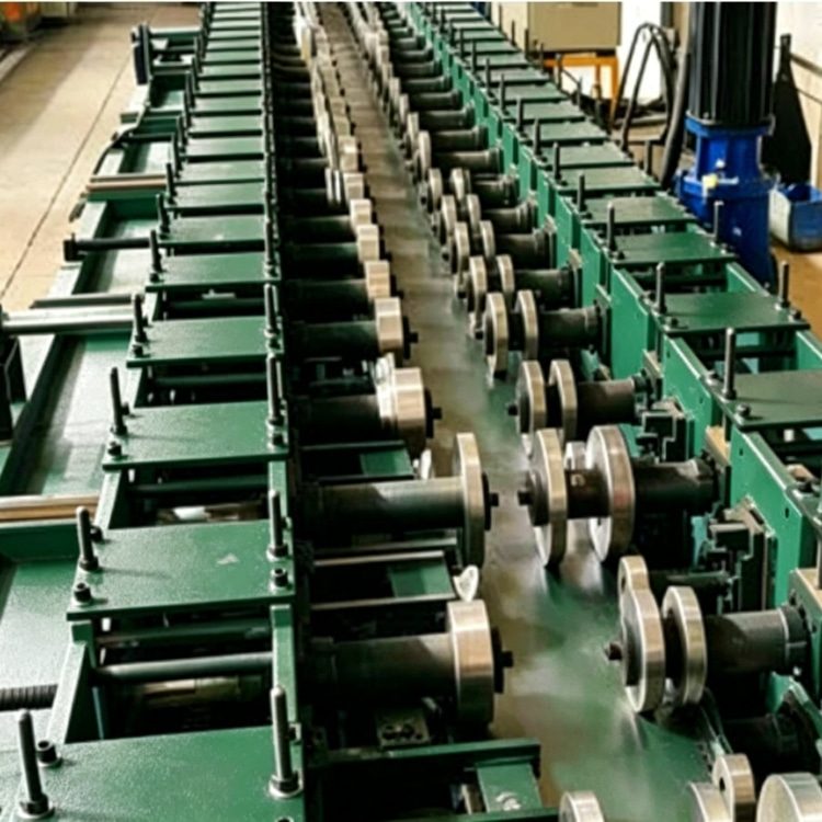 Shelf Panel Roll Forming Machine is professional industrial equipment for producing metal shelf panels. Adopting multi-station roller forming and PLC automatic control system, it features stable operation, high precision and high production speed. Suitable for manufacturing various metal shelf boards used in warehouse storage, supermarket shelves and logistics rack systems.