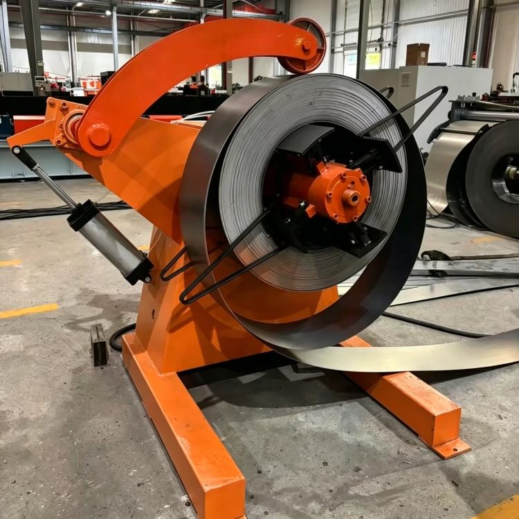 Xinnuo Heavy-Duty Upright Roll Forming Machine is a full-automatic production line for warehouse rack uprights. Equipped with multi-station forming rollers and intelligent PLC control system, it features high strength, precise dimension and stable running performance. Ideal for manufacturing heavy-load rack columns for industrial warehouses and logistics storage systems.