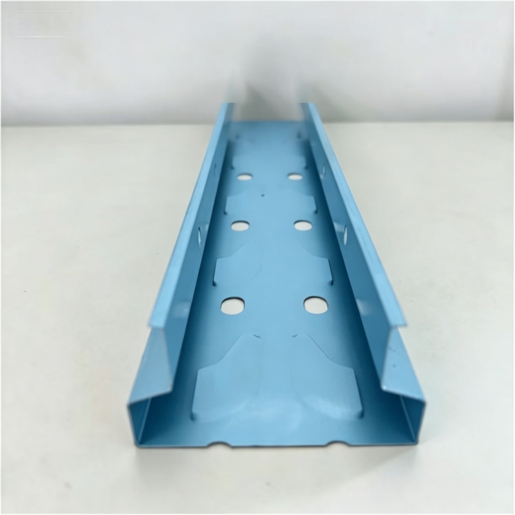 Xinnuo Butterfly Holes Upright Roll Forming Machine is full-automatic rack column production line with PLC control & integrated punching-forming-cutting, fabricating bolt-free butterfly-hole uprights from 1.2&ndash;1.5mm galvanized/carbon steel for retail and warehouse light storage shelves.