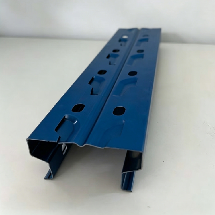Xinnuo Butterfly Holes Upright Roll Forming Machine is full-automatic rack column production line with PLC control & integrated punching-forming-cutting, fabricating bolt-free butterfly-hole uprights from 1.2–1.5mm galvanized/carbon steel for retail and warehouse light storage shelves.