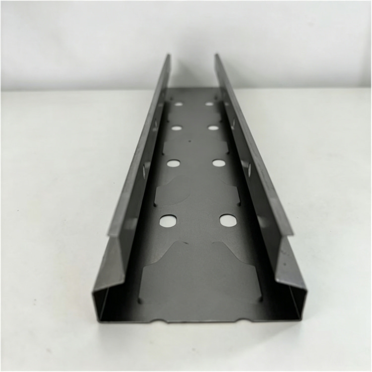 Xinnuo Butterfly Holes Upright Roll Forming Machine is full-automatic rack column production line with PLC control & integrated punching-forming-cutting, fabricating bolt-free butterfly-hole uprights from 1.2&ndash;1.5mm galvanized/carbon steel for retail and warehouse light storage shelves.