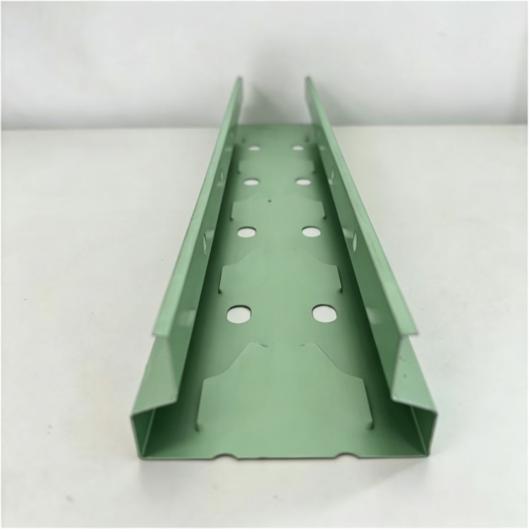 Xinnuo Butterfly Holes Upright Roll Forming Machine is full-automatic rack column production line with PLC control & integrated punching-forming-cutting, fabricating bolt-free butterfly-hole uprights from 1.2–1.5mm galvanized/carbon steel for retail and warehouse light storage shelves.